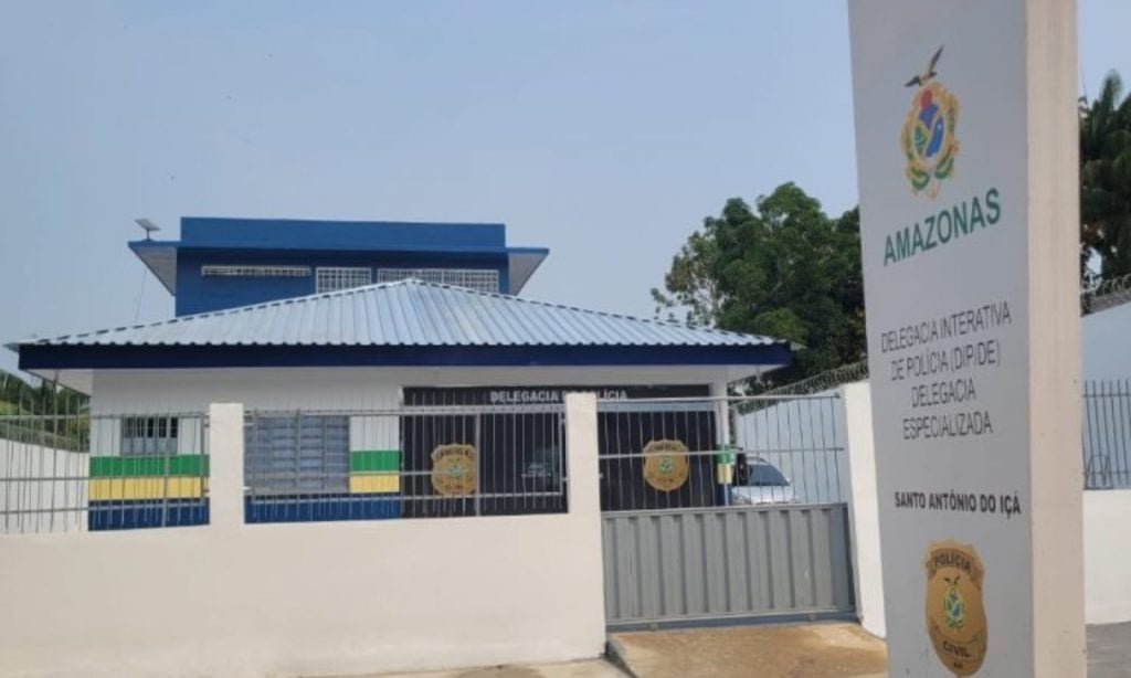 Police officers accused of raping indigenous woman inside prison